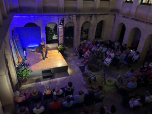 Magia y técnica sobre el escenario: rotundo éxito de Álvaro Pierri en el Festival de Guitarra ‘Ciutat d’Elig’ 2 alvaro pierri 2025 1