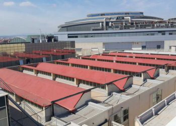 Las naves ocultas de Le Corbusier en Feria Valencia: un legado industrial rescatado del olvido