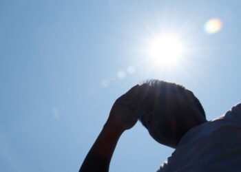 Calor y mayores: CEOMA propone reforzar cuidados en casa y espacios públicos