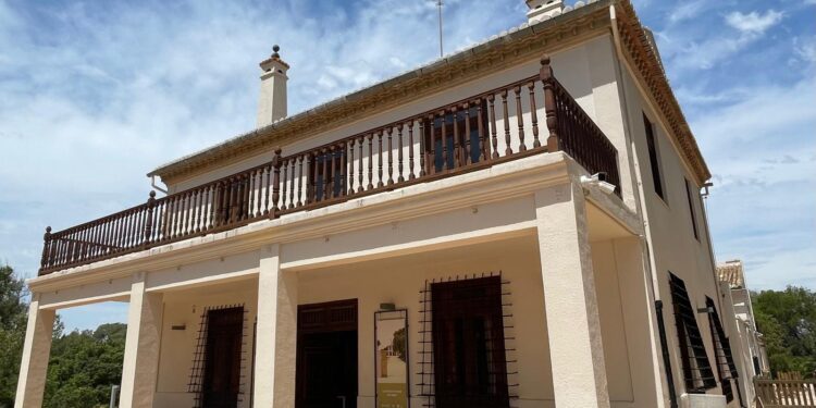 La Casa Forestal de La Devesa del Saler reabre al público tras tres décadas de abandono