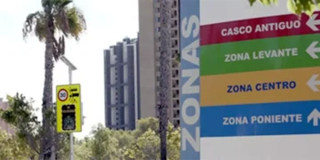 Benidorm reduce en 2.000 vehículos el tráfico diario en su nueva zona de bajas emisiones
