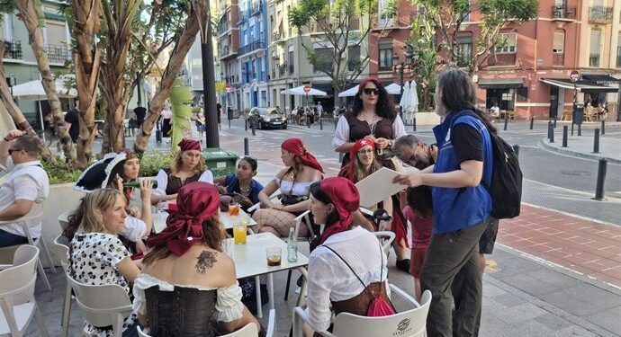 Las despedidas de soltero en Valencia evolucionan: grupos reducidos, sin charangas ni disfraces sexuales 1 Las despedidas de soltero en Valencia evolucionan: grupos reducidos, sin charangas ni disfraces sexuales