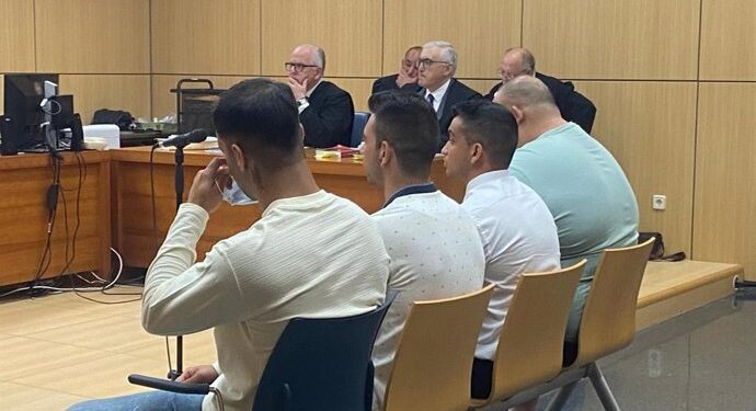 Fiscalía y acusación particular solicitan una orden europea de detención para los condenados por la violación grupal en la Vall d'Albaida 1 Fiscalía y acusación particular solicitan una orden europea de detención para los condenados por la violación grupal en la Vall d’Albaida