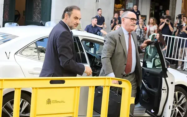 El Supremo solicita al Congreso y al PSOE detalles sobre pagos y donaciones de Ábalos