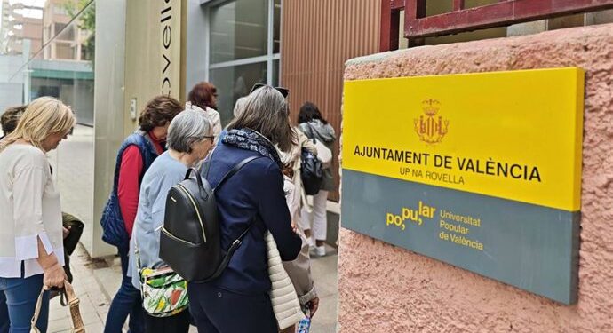 La Universidad Popular de Valencia amplía su oferta con más de 300 nuevas plazas de autoaprendizaje