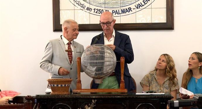 El Palmar celebra el sorteo de 'redolins': 775 años de tradición en l’Albufera 1 El Palmar celebra el sorteo de ‘redolins’: 775 años de tradición en l’Albufera