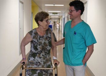El Hospital La Fe de Valencia, líder nacional en cirugía de prótesis de cadera mínimamente invasiva