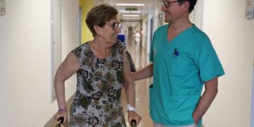El Hospital La Fe de Valencia, líder nacional en cirugía de prótesis de cadera mínimamente invasiva