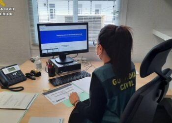 Desarticulada en Alicante una red que estafó más de 250.000 € suplantando mensajes bancarios