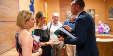 Las víctimas de la DANA reclaman en la Diputación mayor coordinación y justicia en las tareas de reconstrucción