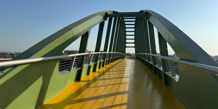 Nueva pasarela peatonal que une Sueca y Fortaleny gracias a la Diputació de Valéncia