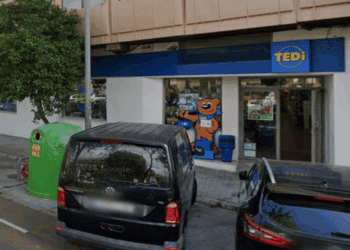 Trabajadores del Tedi de Justo y pastor sorprenden a un individuo tratando de quemar los productos