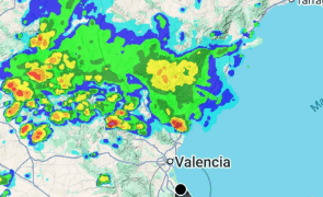 Fuertes tormentas recorren el interior de Castelló y el interior norte de Valencia y producen incendios por rayos