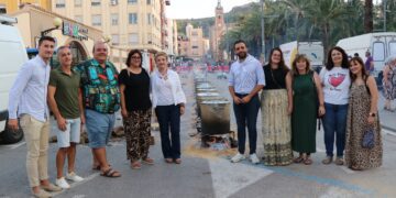 Miles de personas se reúnen en la plaza Cronista Chabret para degustar las tradicionales Ollas de Sagunto