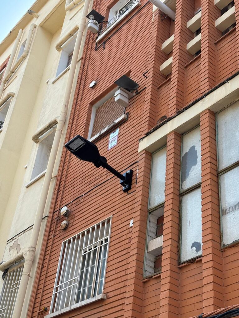 0804 Enllumenat la Fontsanta 1