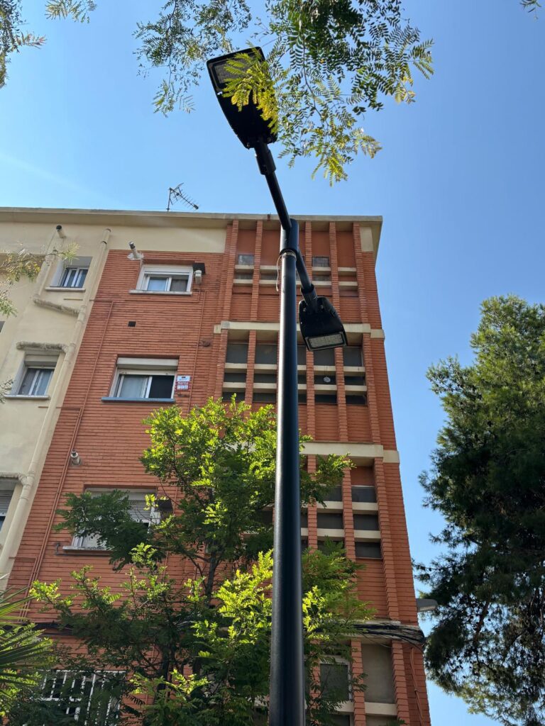 0804 Enllumenat la Fontsanta 3