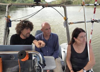 Devesa – Albufera supervisa el estudio batimétrico en el lago de l’Albufera