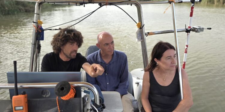 Devesa – Albufera supervisa el estudio batimétrico en el lago de l’Albufera