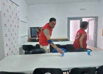 Cruz Roja y el Ayuntamiento de Alzira habilitan un refugio climático para proteger del calor a personas sin hogar