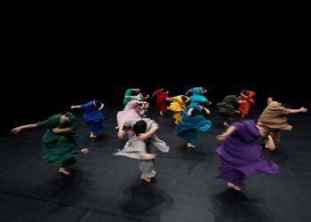 Sagunt a Escena exhibe la propuesta coreográfica del gesto repetido de la compañía Tao Dance Theater