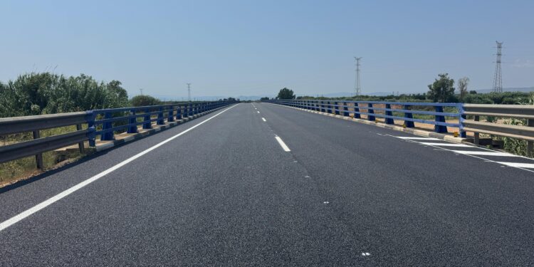 plena operatividad a la CV-42 tras completar las obras del puente sobre el río Magro dañado por la riada