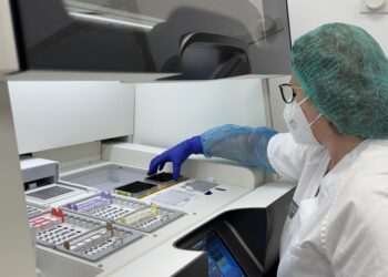 El Hospital Doctor Peset incorpora un nuevo sistema para mejorar la personalización del tratamiento del cáncer de pulmón y colon metastásico 2 El Hospital Doctor Peset incorpora un nuevo sistema para mejorar la personalización del tratamiento del cáncer de pulmón y colon metastásico