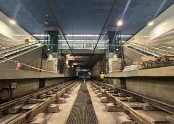 El 1 de septiembre se reestablecerá el tráfico ferroviario entre las estaciones de Aragó y Marítim de Metrovalencia 1 El 1 de septiembre se reestablecerá el tráfico ferroviario entre las estaciones de Aragó y Marítim de Metrovalencia