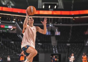Baloncesto femenino: La LF Endesa más internacional pone en marcha los motores de la ilusión 1 Baloncesto femenino: La LF Endesa más internacional pone en marcha los motores de la ilusión