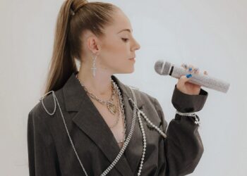 Sandra Ruiz, la artista emergente que supera por millones en likes a Ana Mena o Luis Miguel