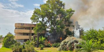 Incendio en Alboraya en La Patacona en las antiguas bodegas Vinival