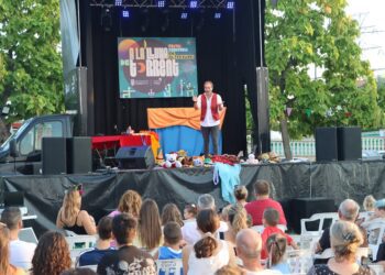 Música y humor en Monte-Real y San Juan Bosco con la programación de "A la Lluna de Torrent"