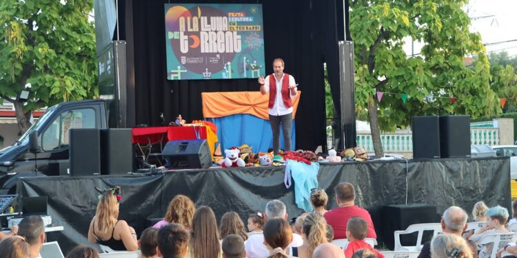 Música y humor en Monte-Real y San Juan Bosco con la programación de "A la Lluna de Torrent"