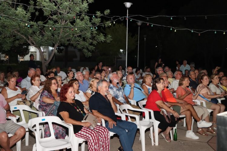 Música y humor en Monte-Real y San Juan Bosco con la programación de «A la Lluna de Torrent»