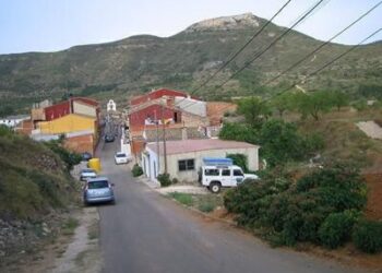 Muere un joven de 21 años en un accidente laboral en una granja de Pinet