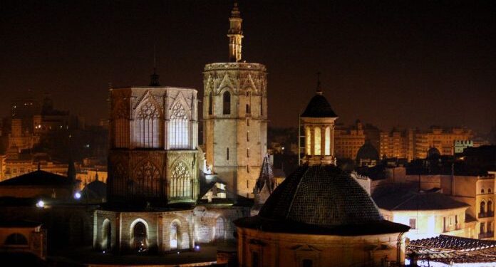 El corazón de Valencia volverá a brillar: nueva iluminación para la Catedral y el Miguelete