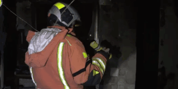 Fallece una persona en una explosión con incendio en una vivienda de Benifayó