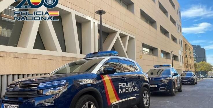 Tres detenidos en Alicante por intentar pagar una botella de champán de 850 euros con billetes falsos 1 Tres detenidos en Alicante por intentar pagar una botella de champán de 850 euros con billetes falsos
