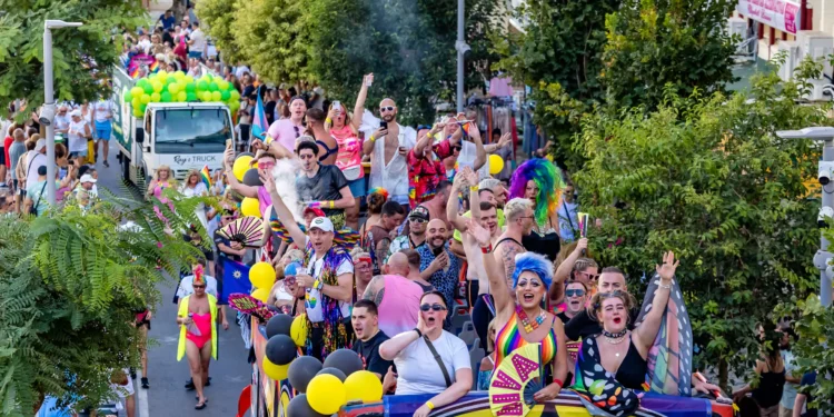 Conoce todas las actividades del Benidorm Pride, el Orgullo más tardío de la Comunitat Valenciana