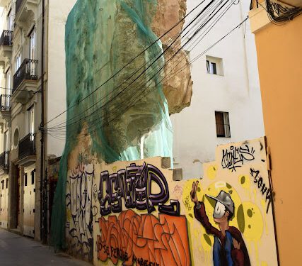 La Conselleria de Cultura y el Ayuntamiento de Valencia actuarán en la muralla andalusí de la calle Salinas, 17 1 La Conselleria de Cultura y el Ayuntamiento de Valencia actuarán en la muralla andalusí de la calle Salinas, 17