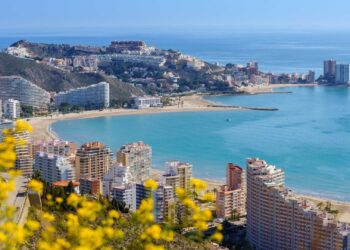 Caída de las comunicaciones en Cullera esta tarde de todas las compañías