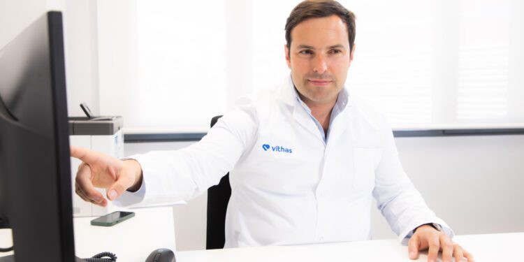 Experto de Vithas alerta sobre el aumento de los calambres musculares en verano