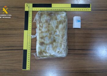Detenido por ocultar más de 1 kilogramo de cocaína en su vehículo 3 Detenido por ocultar más de 1 kilogramo de cocaína en su vehículo