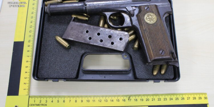 Detenido por encerrar a su pareja en su domicilio durante 12 días en Llíria