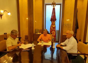 Orihuela da un paso más como Ciudad Universitaria con la firma de un convenio con la UNED