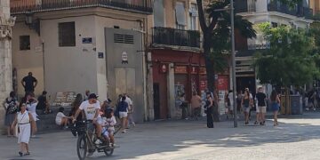Retiran el contenedor de obra del entorno de la Lonja