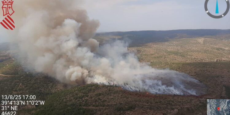 La Generalitat declara en el Incendio Forestal de Teresa de Cofrentes la situación 1 del PEIF