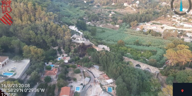 El incendio de Xàtiva roza el acueducto gótico de "les arcadetes d'Alboi" (BIC) y en la Lista Roja de Hispania Nostra
