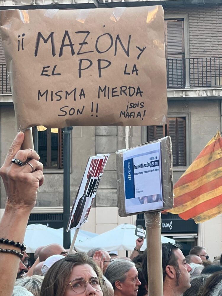 La última concentración contra Mazón por la barrancà reunió a 2000 asistentes