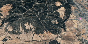 Incendio Forestal en Jarafuel originado por la caída de un rayo