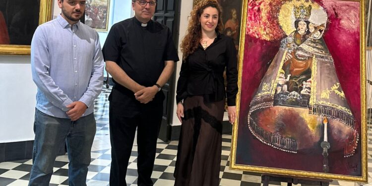 La artista Istorik dona al Museo de la Virgen un cuadro pintado como respeto al pueblo valenciano y su devoción a la Mare de Deu dels Desamparats